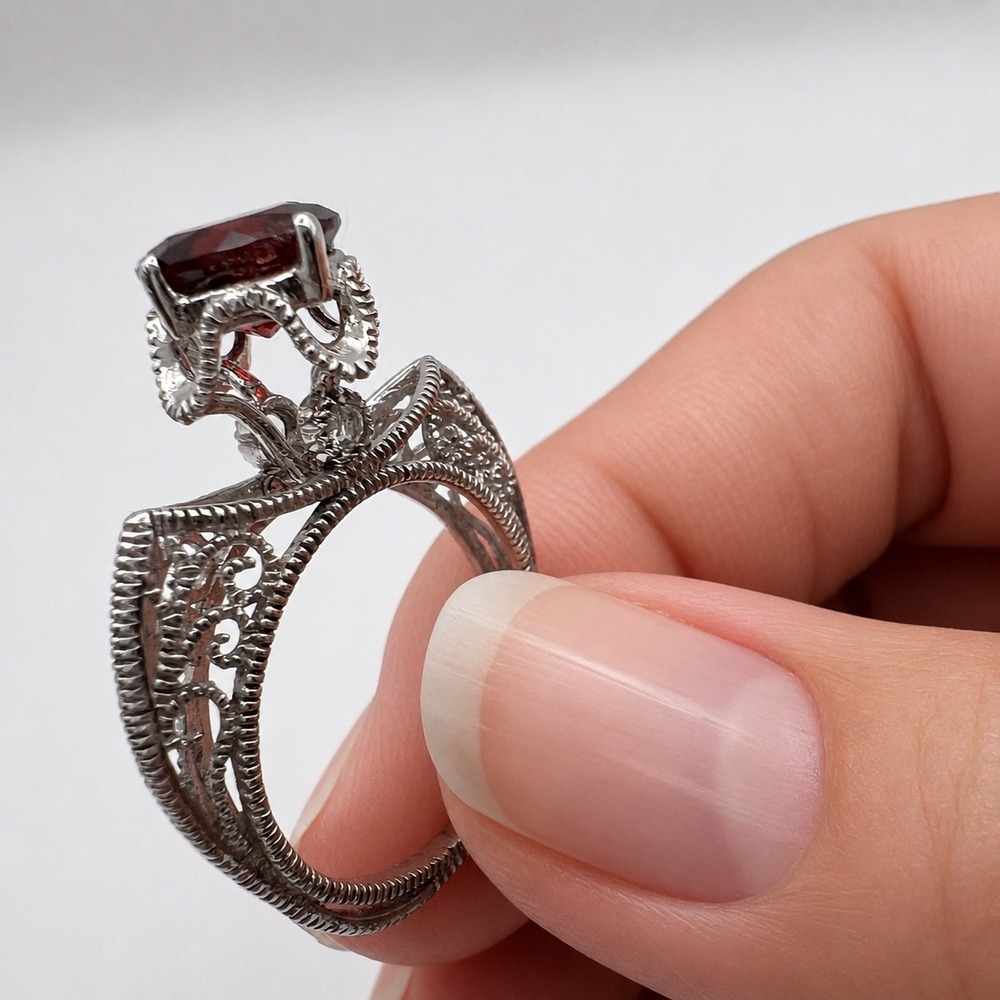 Vintage 925 Sterling Silver Garnet Filigree Cocktail Ring Size 7.5 3.54g